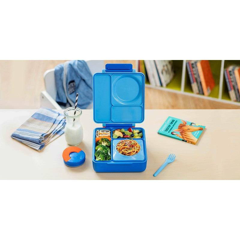 https://abacustoys.co.uk/cdn/shop/products/OmieBox-Blue-Sky-Bento-Box-for-Kids-Insulated-Bento-Lunch-Box-with-Leak-Proof-Thermos-Food-Jar-7_feb86a38-b2b3-413c-9404-cf0bf4d0b053.jpg?v=1678622605&width=1445